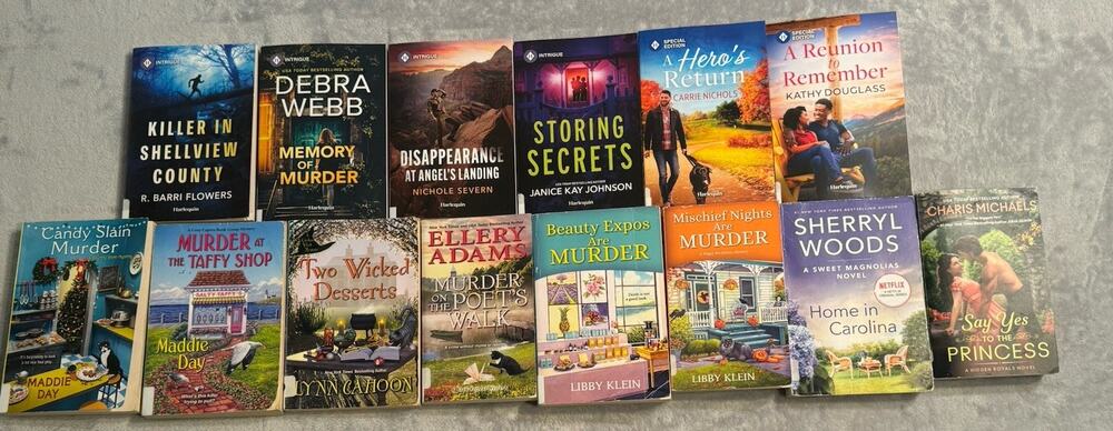 Book Lot Murder Mystery Harlequin Intrigue Killer Hero Desert Beauty Mischief
